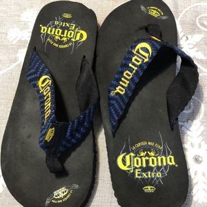 Corona Mens black and yellow flip flops or slides excellent size 12